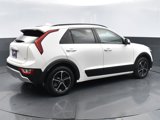 Used 2023 Kia Niro EX image 4