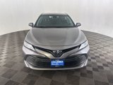 Used 2018 Toyota Camry LE image 3