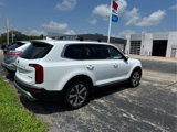 Used 2020 Kia Telluride EX w/ EX Premium Package image 3