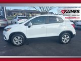 Used 2022 Chevrolet Trax LS w/ Tint and Cruise Package image 5
