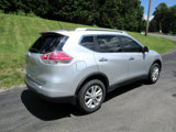 Used 2015 Nissan Rogue SV image 3