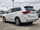 Used 2020 Mitsubishi Outlander 4WD Plug-In Hybrid image 6