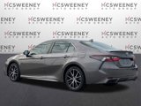Used 2022 Toyota Camry SE image 3
