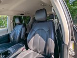 Used 2023 Chrysler Pacifica Touring-L image 3