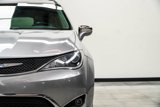 Used 2018 Chrysler Pacifica Limited image 4