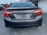 Used 2014 Toyota Camry SE image 3
