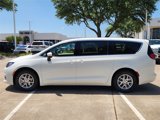 Used 2023 Chrysler Voyager LX image 4