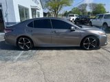 Used 2018 Toyota Camry XSE image 3