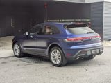 Used 2025 Porsche Macan image 3