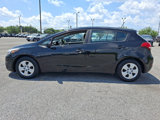 Used 2017 Kia Forte LX image 4