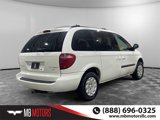 Used 2003 Chrysler Voyager LX image 3