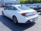 Used 2022 Hyundai Sonata SEL w/ Preferred Accessory Package image 4