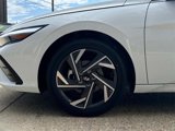 New 2025 Hyundai Elantra SEL image 3