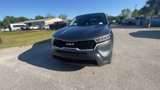 Used 2023 Kia Sorento LX image 3