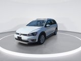 Used 2017 Volkswagen Golf Alltrack image 4