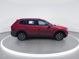 Used 2019 Volkswagen Tiguan SE w/ Panoramic Sunroof Package image 2