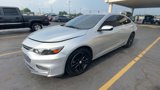 Used 2018 Chevrolet Malibu LT image 3
