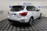 Used 2017 Nissan Pathfinder SL image 5