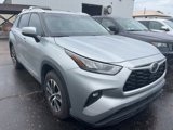 Used 2020 Toyota Highlander XLE image 2