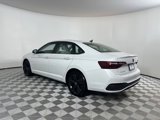 Used 2024 Volkswagen Jetta SE w/ Panoramic Sunroof Package image 5