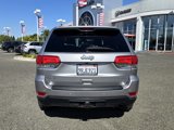 Used 2017 Jeep Grand Cherokee Laredo w/ Quick Order Package 23E image 5