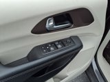 Used 2023 Chrysler Voyager LX image 5