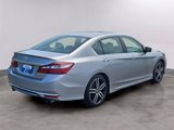 Used 2017 Honda Accord Sport image 4