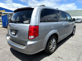 Used 2019 Dodge Grand Caravan SXT image 3