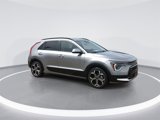 Used 2023 Kia Niro EX Touring image 2