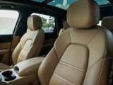 Certified 2023 Porsche Cayenne Platinum Edition image 5