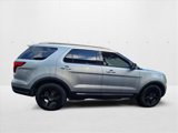 Used 2018 Ford Explorer XLT w/ Equipment Group 202A image 4