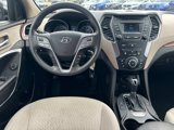 Used 2016 Hyundai Santa Fe SE image 2