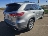 Used 2017 Toyota Highlander Limited image 5