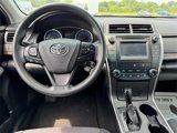 Used 2016 Toyota Camry image 2