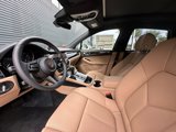 Used 2025 Porsche Macan image 4
