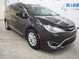 Used 2017 Chrysler Pacifica Touring-L image 4