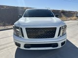 Used 2018 Nissan Titan SV w/ SV Convenience Package image 2