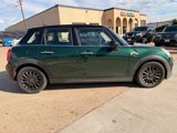 Used 2017 MINI Cooper 4-Door Hardtop image 6