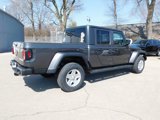 Certified 2023 Jeep Gladiator Sport image 3