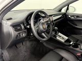 Certified 2024 Porsche Macan image 4