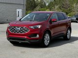 Used 2022 Ford Edge Titanium image 2