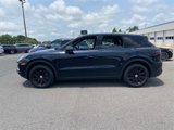 Used 2022 Porsche Cayenne image 4