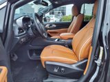 New 2025 Chrysler Pacifica Pinnacle image 4