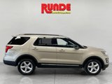 Used 2017 Ford Explorer XLT w/ Equipment Group 202A image 6