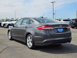 Used 2018 Ford Fusion SE image 4