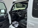 Used 2018 Jeep Wrangler Unlimited Sahara image 2