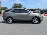 Used 2018 Chevrolet Equinox Premier image 2