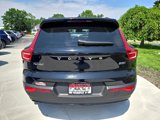 Used 2024 Volvo XC40 B5 Core image 5