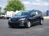 Certified 2022 Chrysler Pacifica Touring-L image 3
