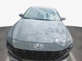Used 2022 Hyundai Elantra SEL w/ Convenience + Premium Package image 2